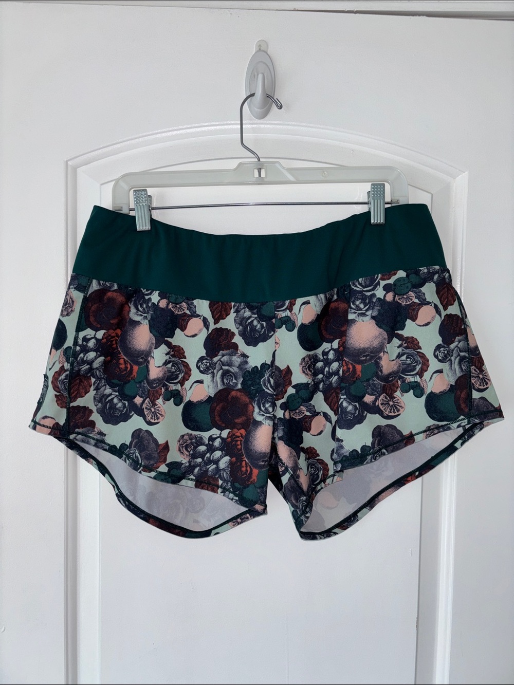 oiselle Floral fruit athletic shorts built in brief 12